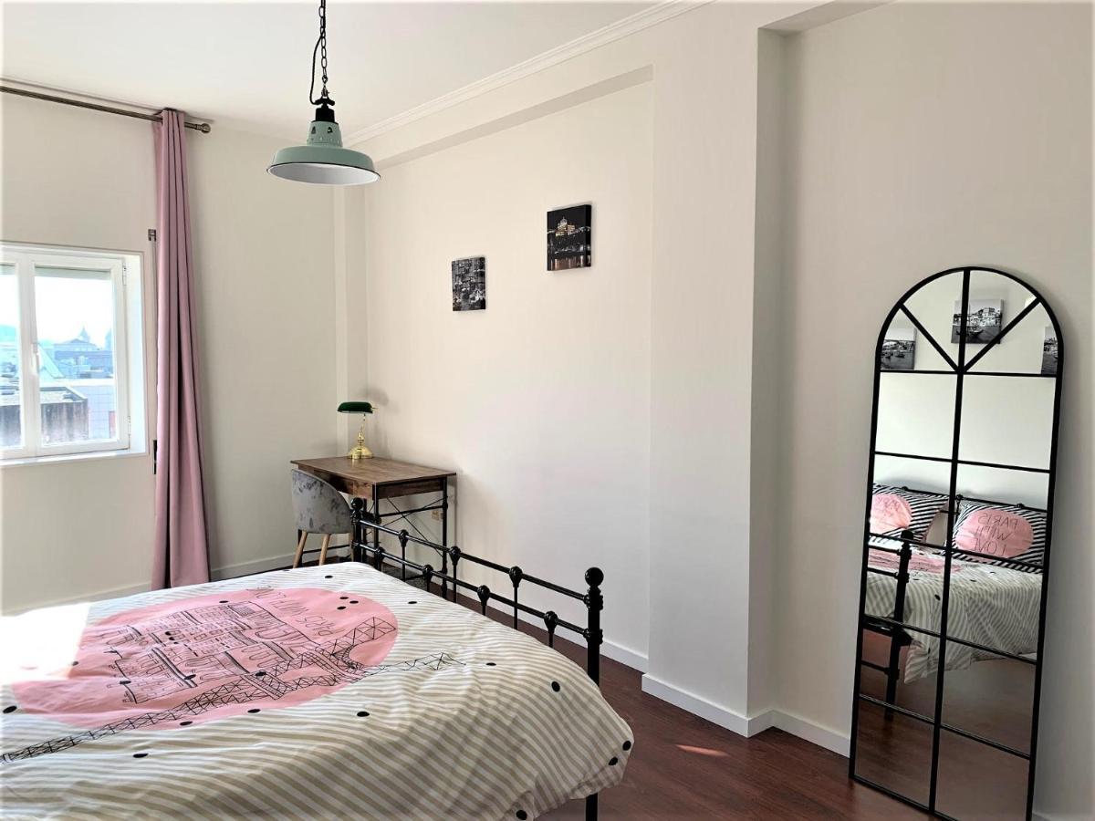 Апартаменты Charm City Center Apt 140M2 & Free Parking Брага Экстерьер фото